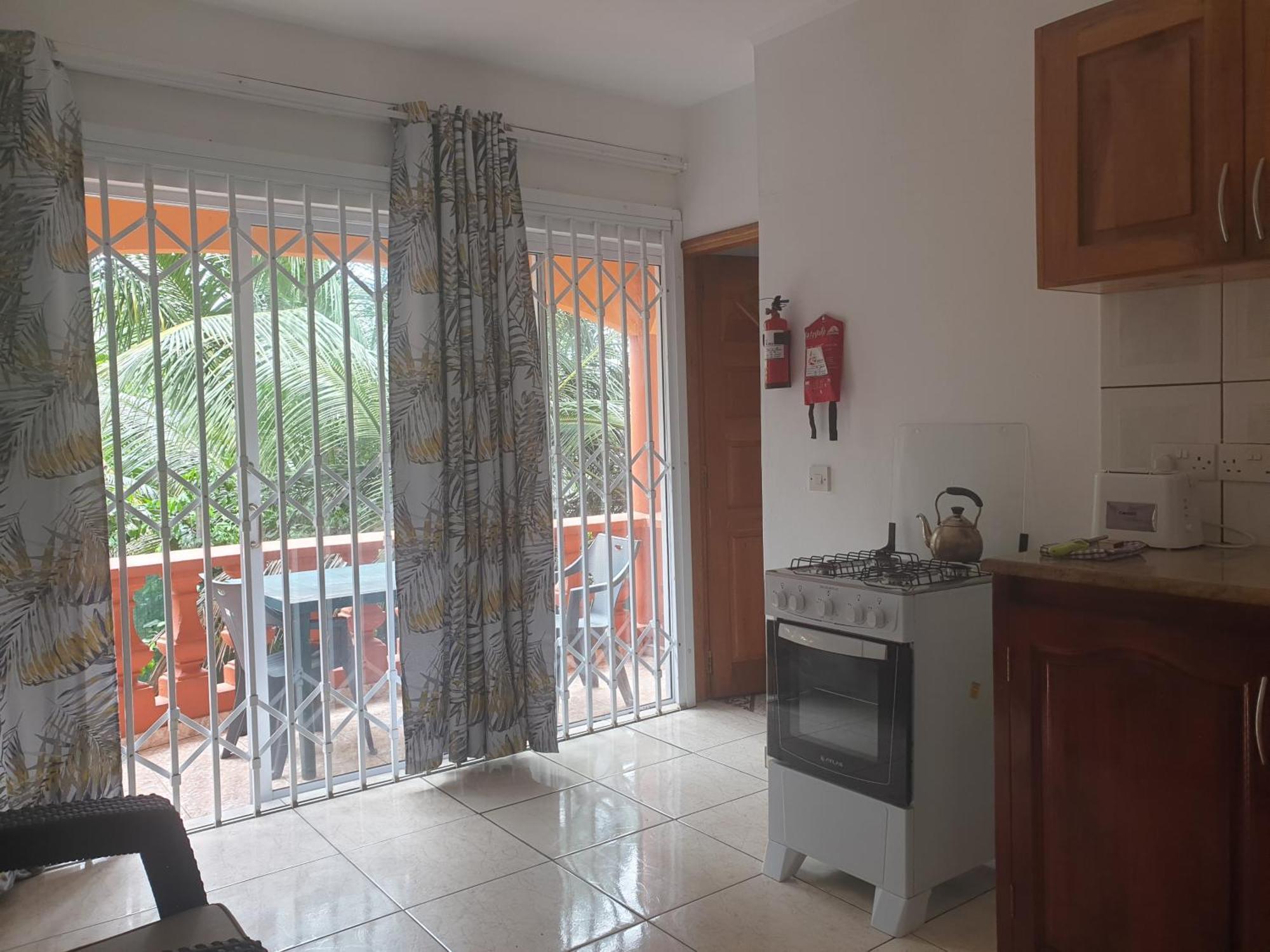 Palmont Commercial Self-Catering Apartments - Beau Vallon Exterior photo
